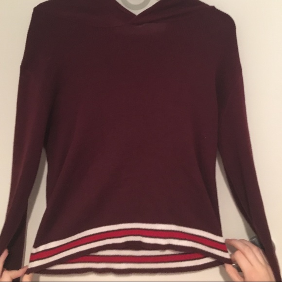 Maroon long sleeved shirt with hood - Picture 2 of 4